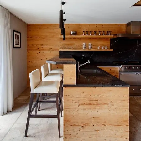 Regent Retreat Rougemont